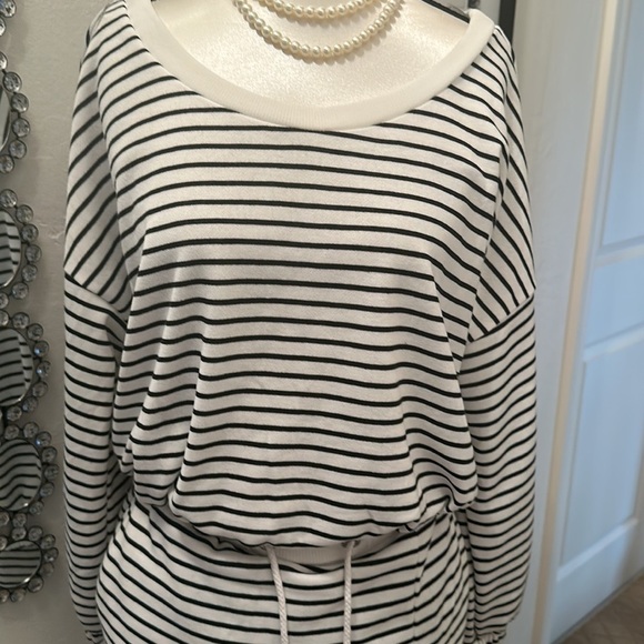 Kosmios 2- Piece White and Black Stripped Dress , Size Small - Picture 2 of 5